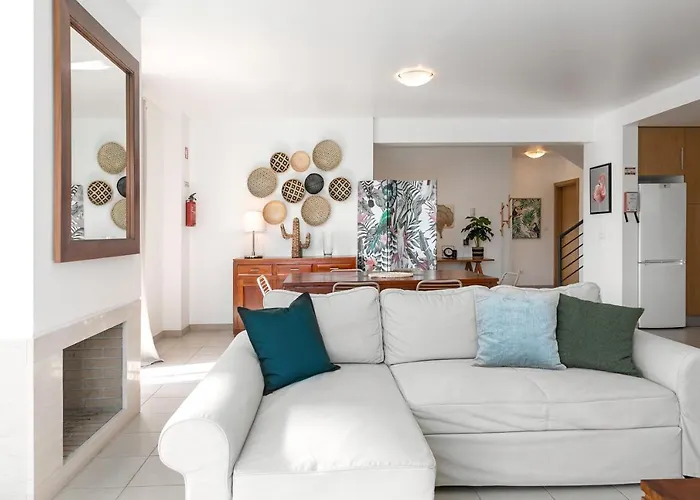 Lantana Villa *